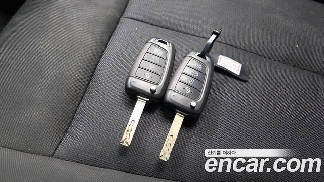 Hyundai Staria 2022 — photo 32