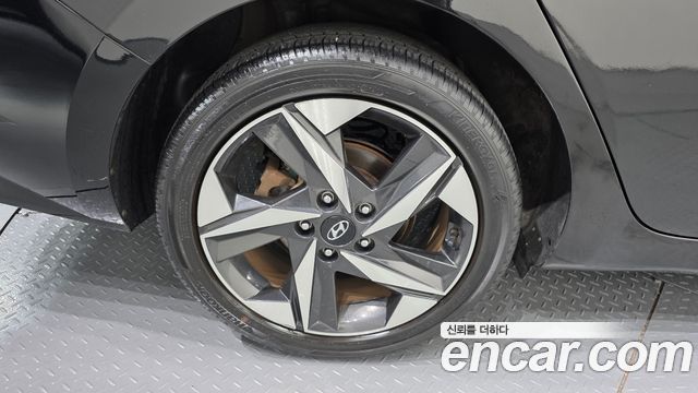 Hyundai AVANTE 2021 — photo 5