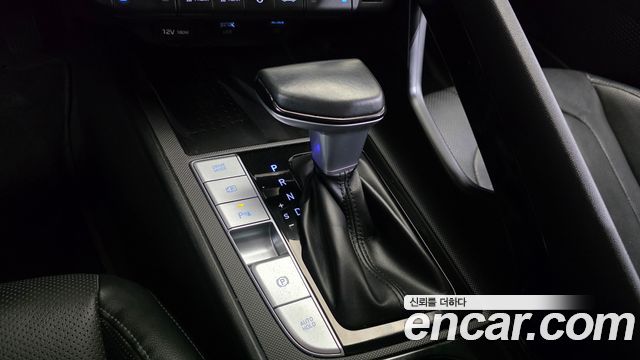 Hyundai AVANTE 2021 — photo 12