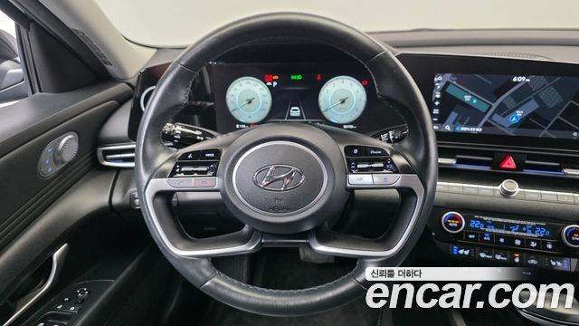 Hyundai AVANTE 2021 — photo 19