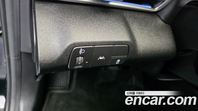 Hyundai AVANTE 2021 — photo 28
