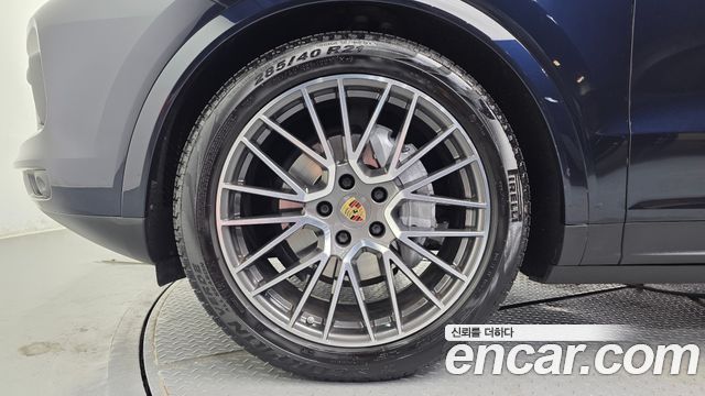 Porsche Cayenne 2021 — photo 5