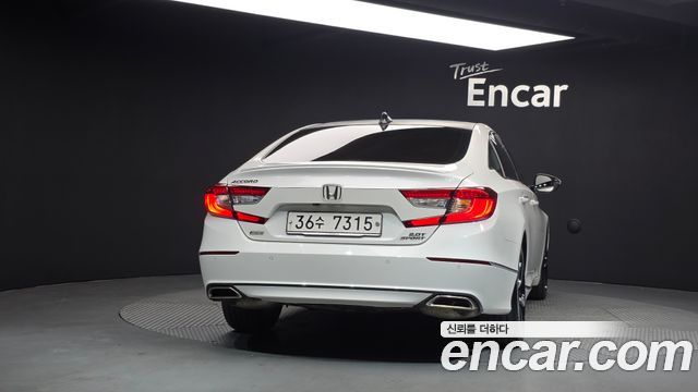 Honda Accord 2018 — photo 4