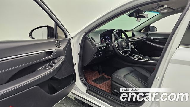 Hyundai Sonata 2022 — photo 10