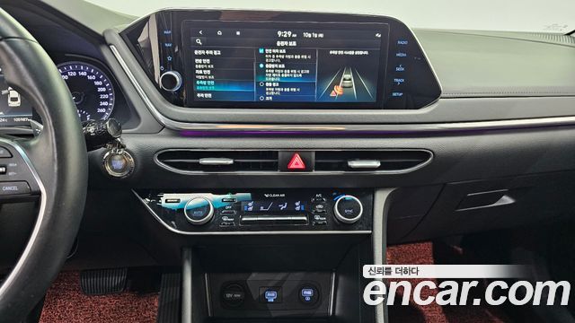 Hyundai Sonata 2022 — photo 14