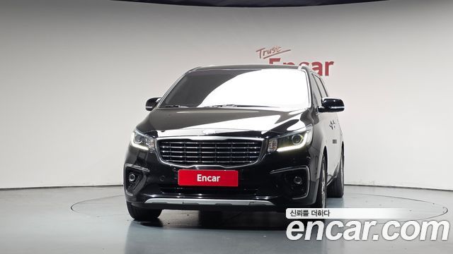 Kia Canival 2019 — photo 3