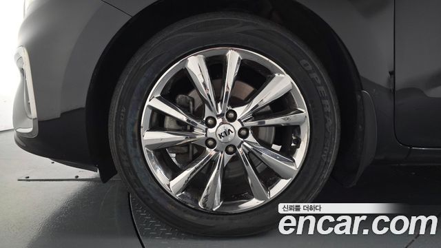 Kia Canival 2019 — photo 5
