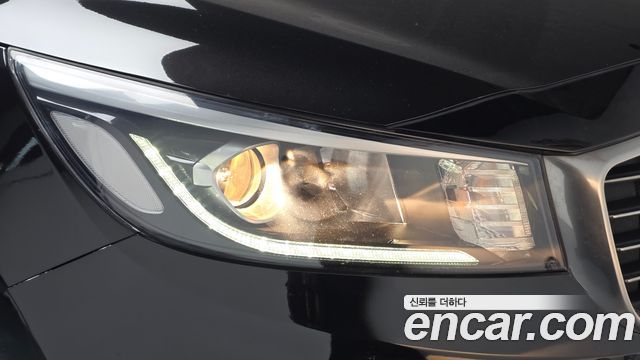 Kia Canival 2019 — photo 8