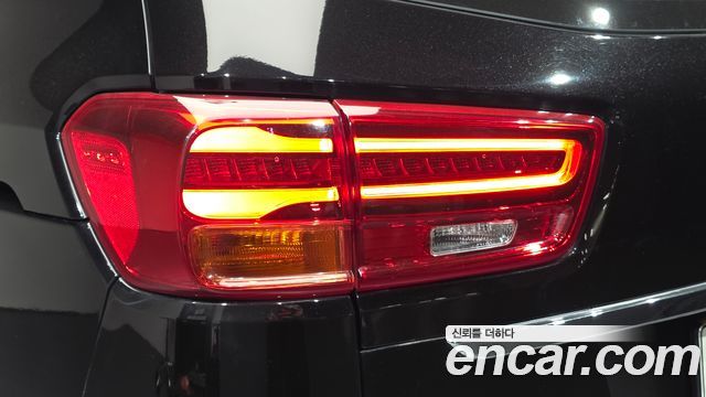 Kia Canival 2019 — photo 9