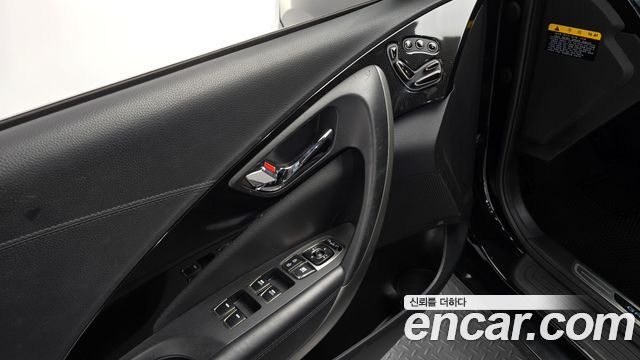Hyundai Grandeur 2012 — photo 17