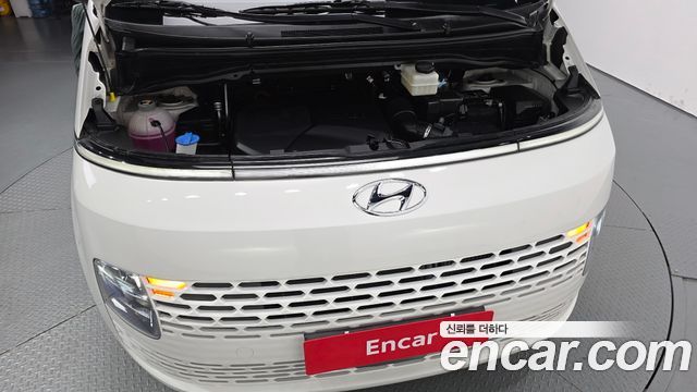 Hyundai Staria 2023 — photo 6