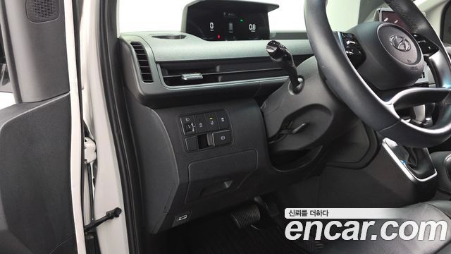 Hyundai Staria 2023 — photo 19