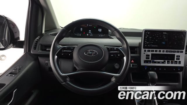 Hyundai Staria 2023 — photo 20