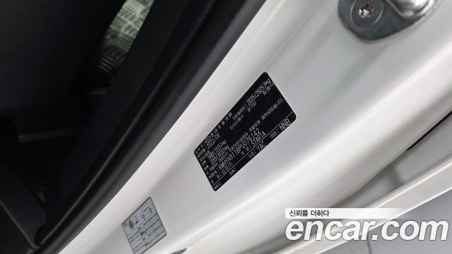 Hyundai Staria 2023 — photo 27