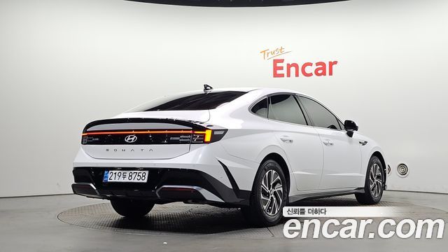 Hyundai Sonata 2025 — photo 2