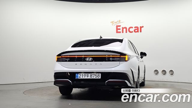 Hyundai Sonata 2025 — photo 4