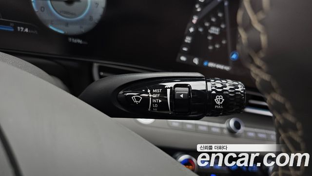 Hyundai AVANTE 2024 — photo 28