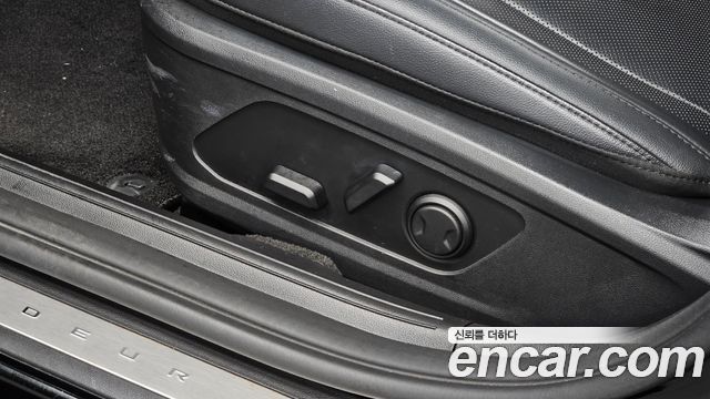 Hyundai Grandeur 2023 — photo 32