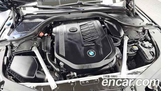 BMW 8-Series 2020 — photo 6