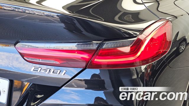 BMW 8-Series 2020 — photo 9