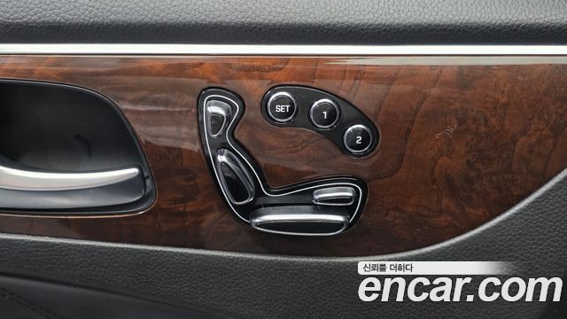 Hyundai Equus 2015 — photo 14