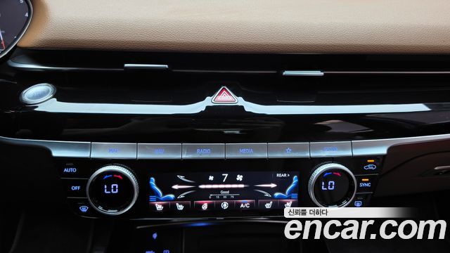 Genesis G80 2023 — photo 22