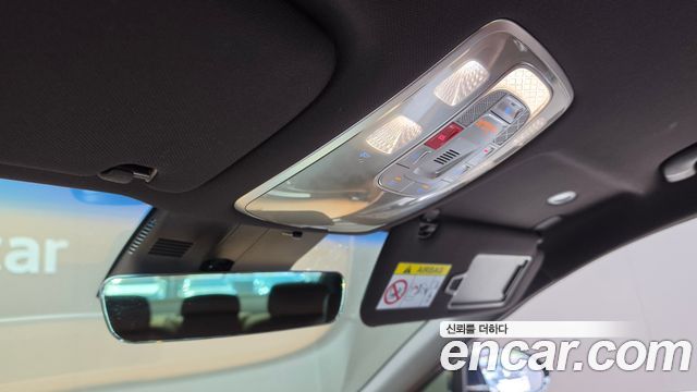 Genesis G80 2023 — photo 25