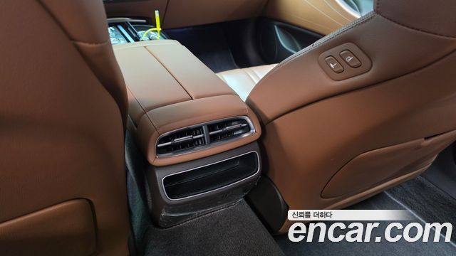 Genesis G80 2023 — photo 30