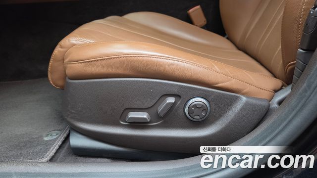 Genesis G80 2023 — photo 32
