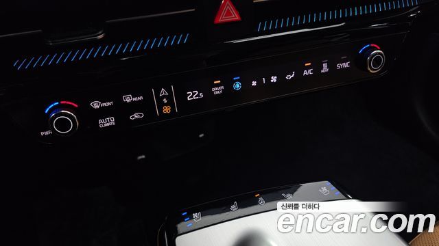 Kia EV6 2023 — photo 22