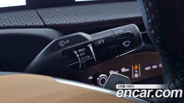 Kia EV6 2023 — photo 29