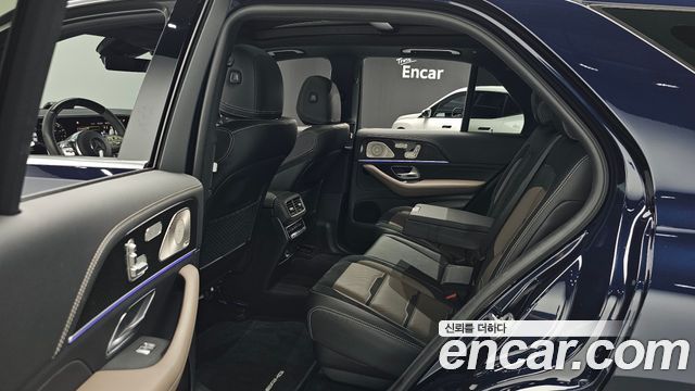 Mercedes-Benz GLE-Class 2021 — photo 17