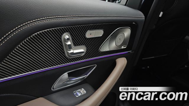 Mercedes-Benz GLE-Class 2021 — photo 30