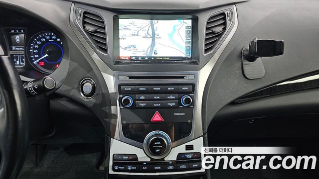 Hyundai Grandeur 2016 — photo 16