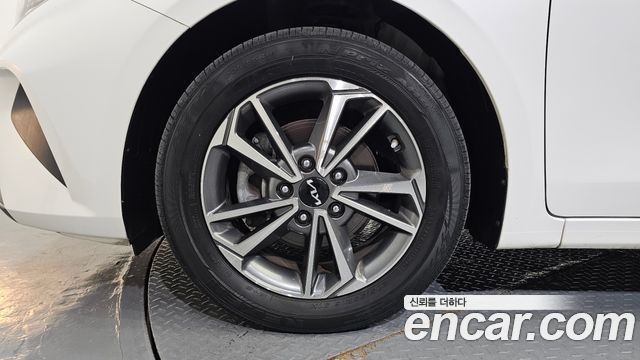 Kia K3 2022 — photo 5