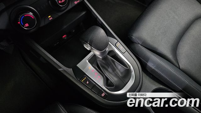 Kia K3 2022 — photo 12
