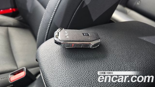 Kia K3 2022 — photo 31