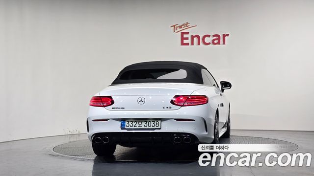 Mercedes-Benz C-Class 2019 — photo 4