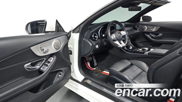 Mercedes-Benz C-Class 2019 — photo 10
