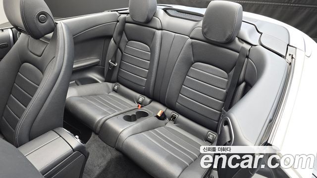 Mercedes-Benz C-Class 2019 — photo 11
