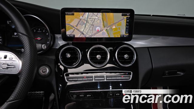 Mercedes-Benz C-Class 2019 — photo 12
