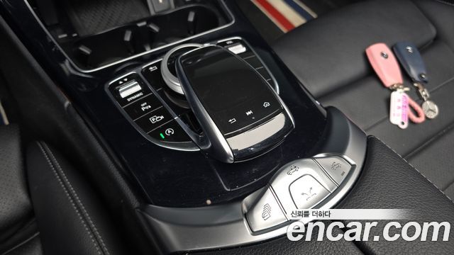 Mercedes-Benz C-Class 2019 — photo 19