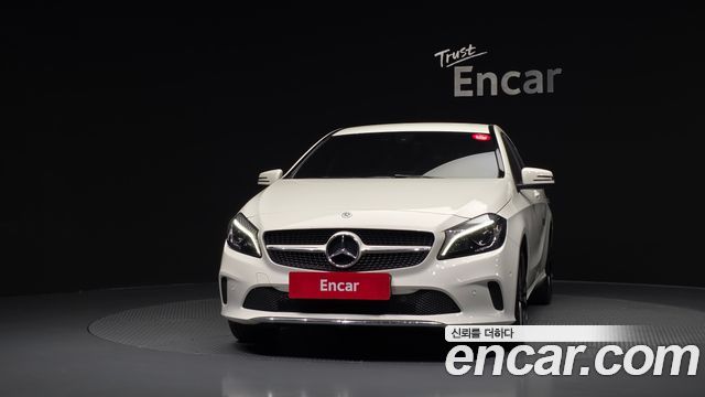 Mercedes-Benz A-Class 2018 — photo 3