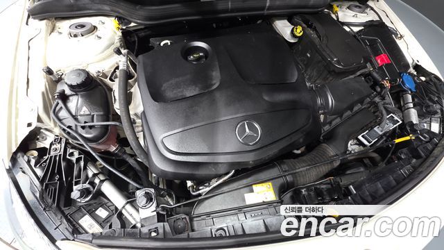 Mercedes-Benz A-Class 2018 — photo 6