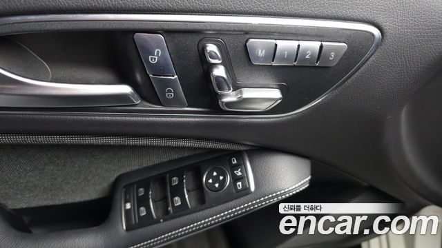 Mercedes-Benz A-Class 2018 — photo 28