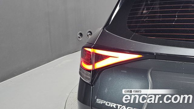 Kia Sportage 2022 — photo 9