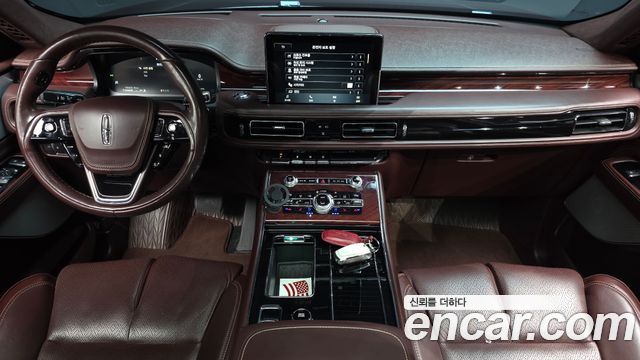 Lincoln Aviator 2020 — photo 10