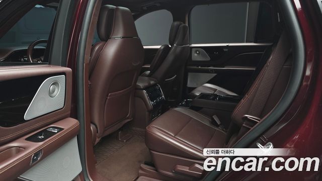 Lincoln Aviator 2020 — photo 17