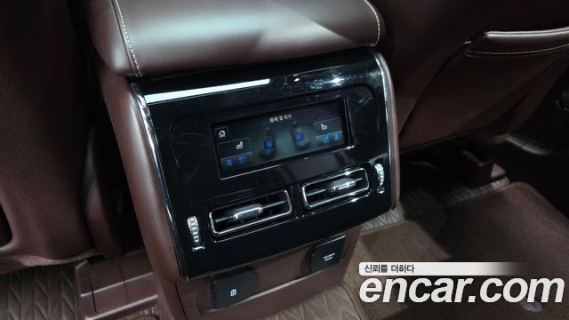 Lincoln Aviator 2020 — photo 24