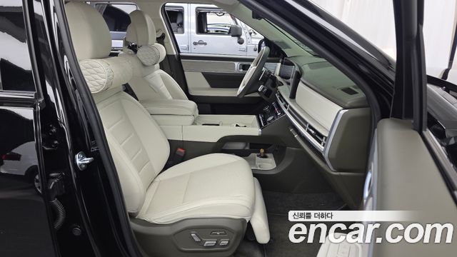 Hyundai Santafe 2025 — photo 13